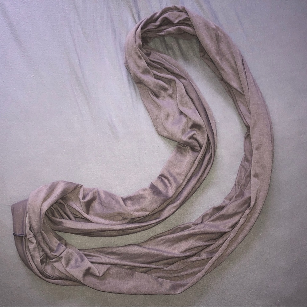 Cute Gray/Purple Circle Scarf